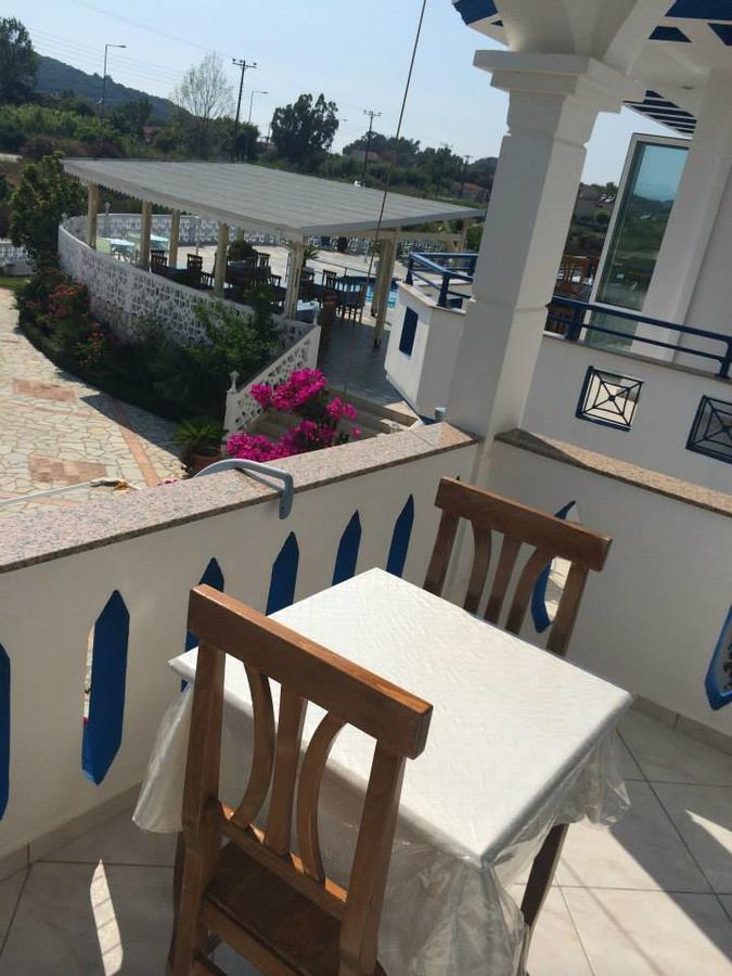 Gogas Palace Aparthotel Ammoudia Exterior foto